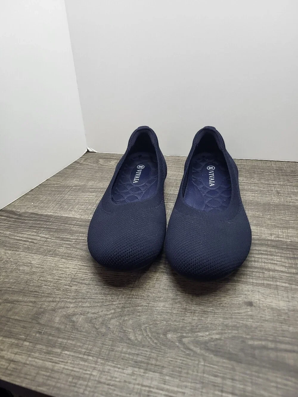 Vivaia Claire Round Toe Flats Shoes Slip-On Navy Blue Womens Size Us 7.5 Eu 38.5